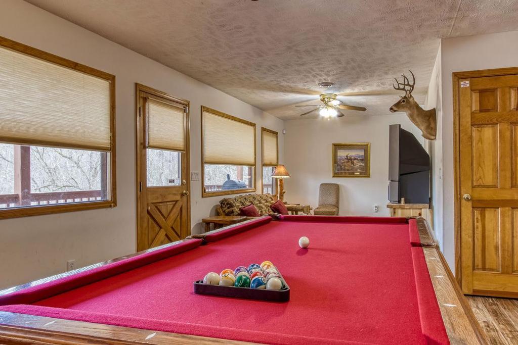 The Nuthouse Ii, Pool Table, Wifi, 1089 Free Tickets Each Paid Day, Dollywood And More Sevierville Exterior photo